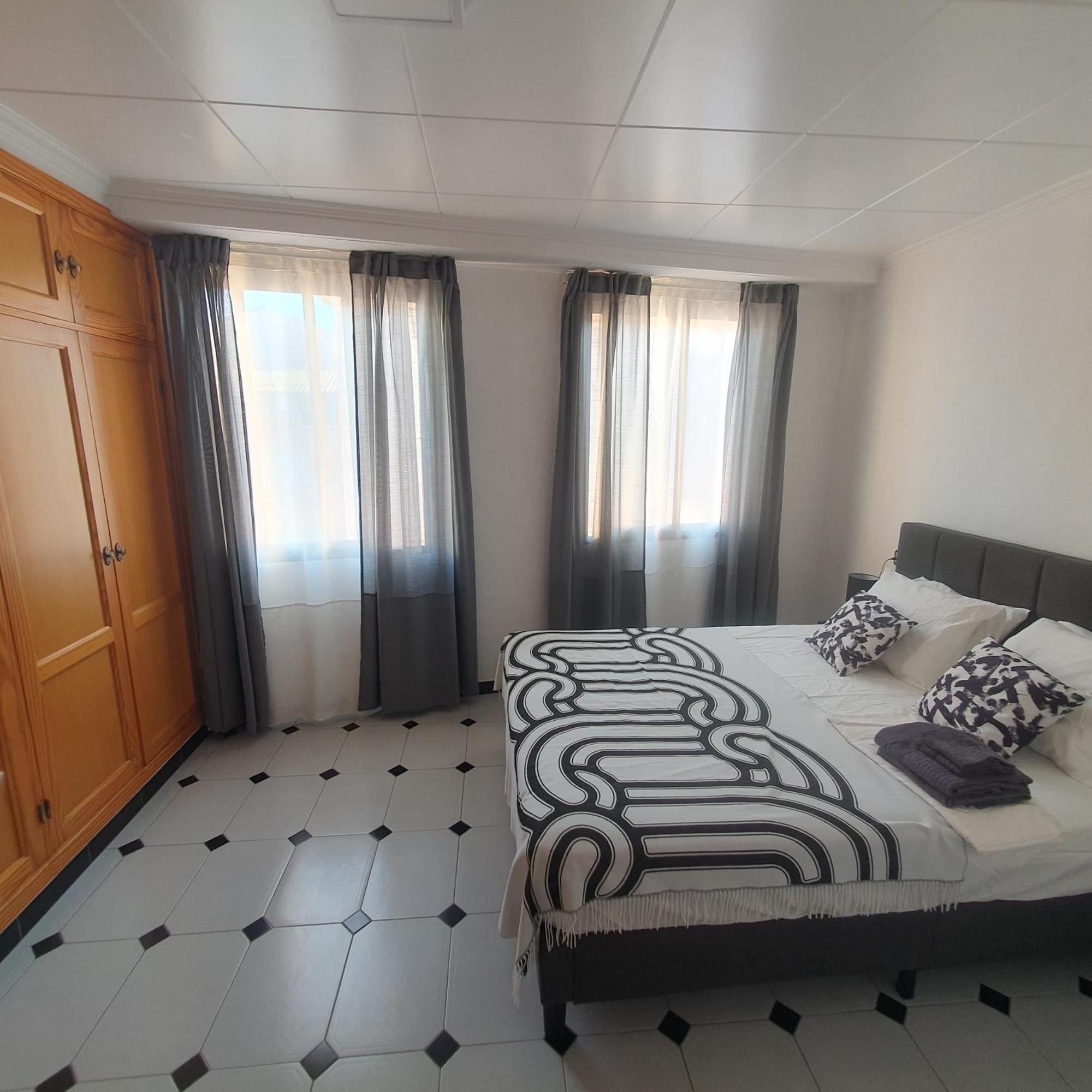 Spacious Home For A Large Group Or Family Кульєра Екстер'єр фото